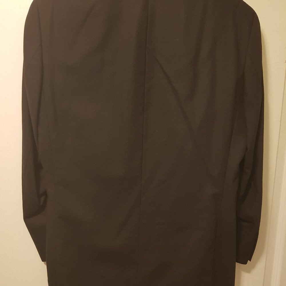 Complete suit. - Picture 3 of 5